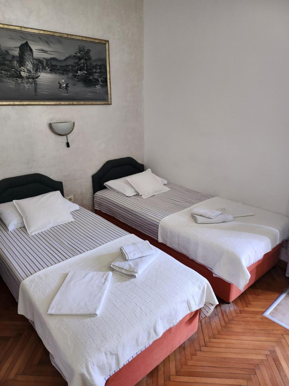 Apartments Sandra Котор Экстерьер фото