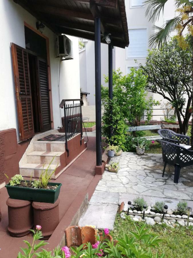 Apartments Sandra Котор Экстерьер фото