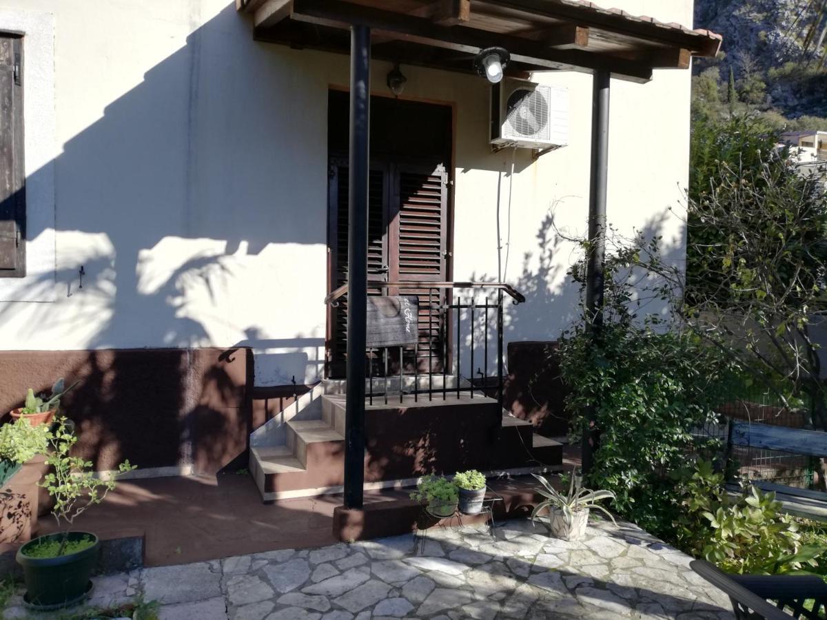 Apartments Sandra Котор Экстерьер фото